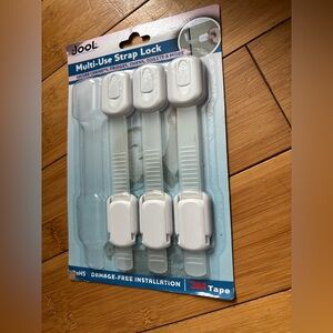 Jool baby products multi-use strap lock. 3 included. NWT.